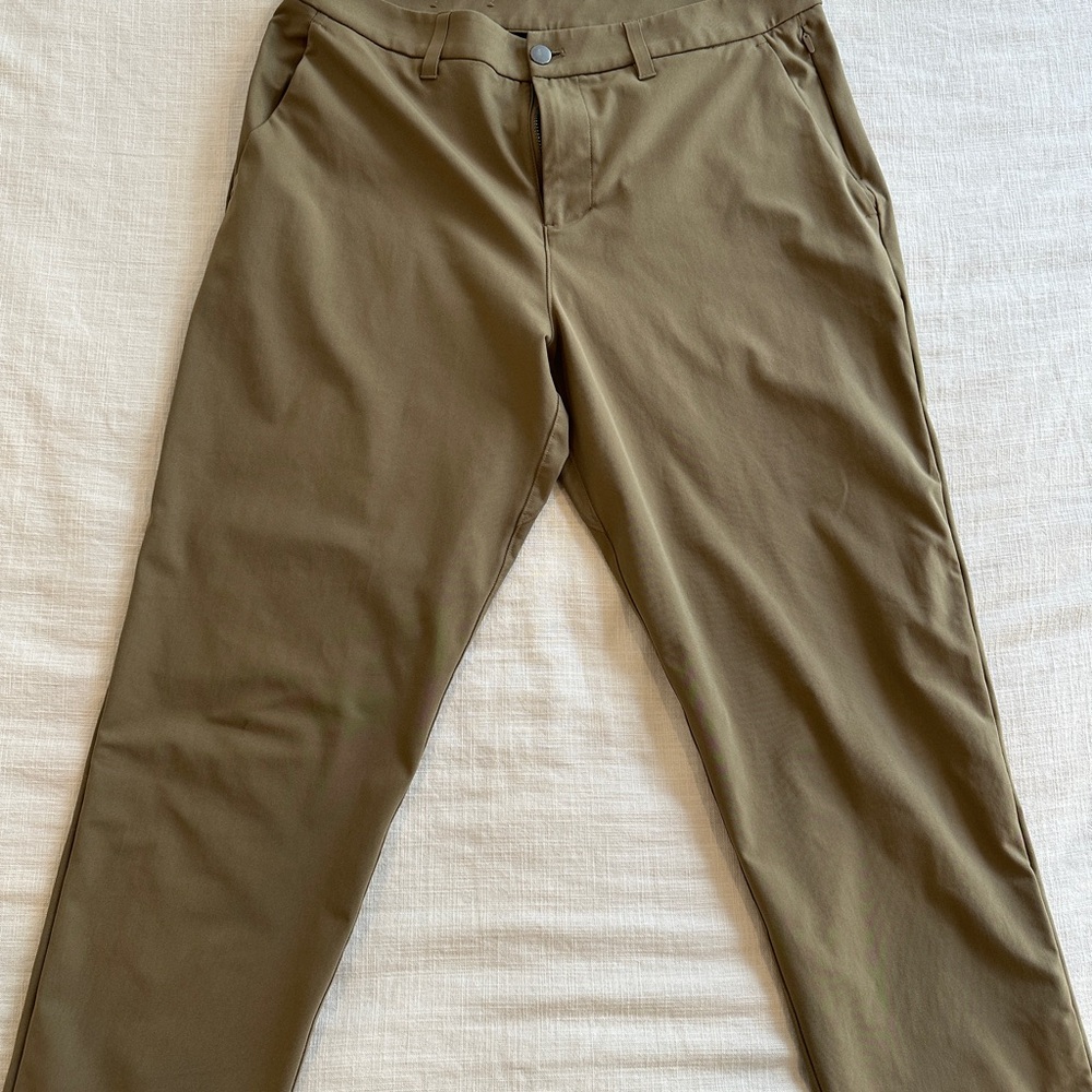 Lululemon Classic-Fit Trouser -
Warpstreme
